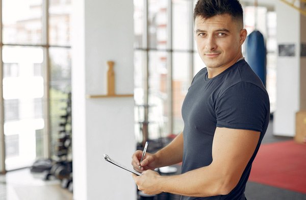 Kiwi, MKK Private Fitness Coaching expert, offering bespoke training and personalized fitness plans.